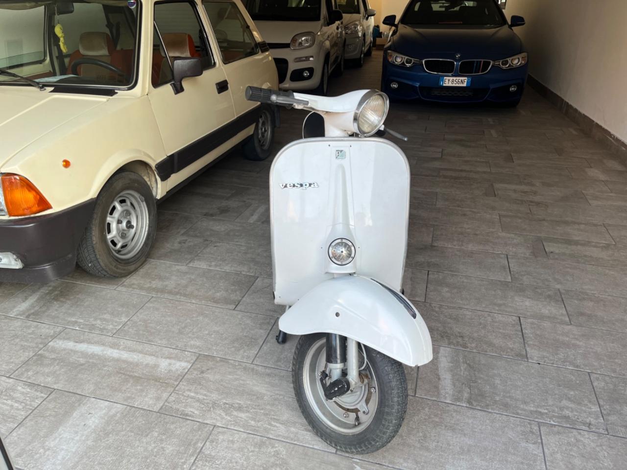 Piaggio Vespa 50 3 marce faro tondo