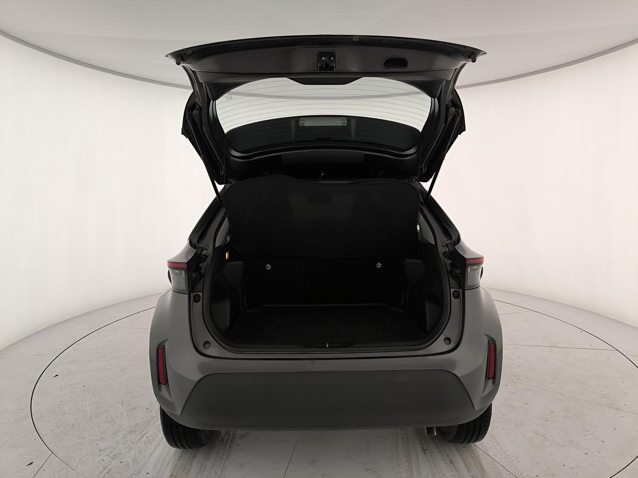 Toyota yaris cross 1.5h active fwd 116cv e-cvt