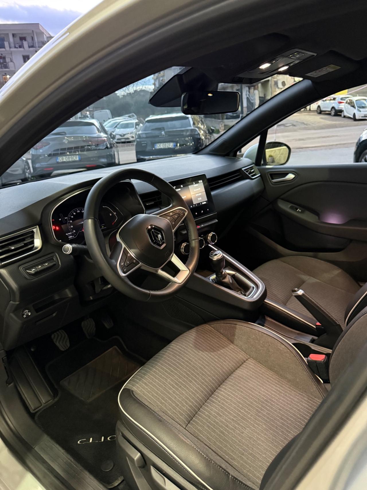 Renault Clio TCe 100 CV GPL 5 porte Intens full full optional