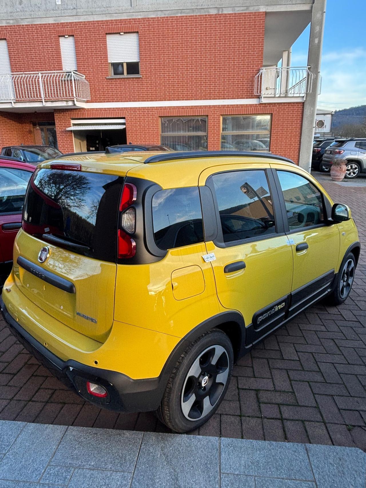 Fiat Panda KM0 1.0 Hybrid Pandina (nessun obbligo finanziamento)