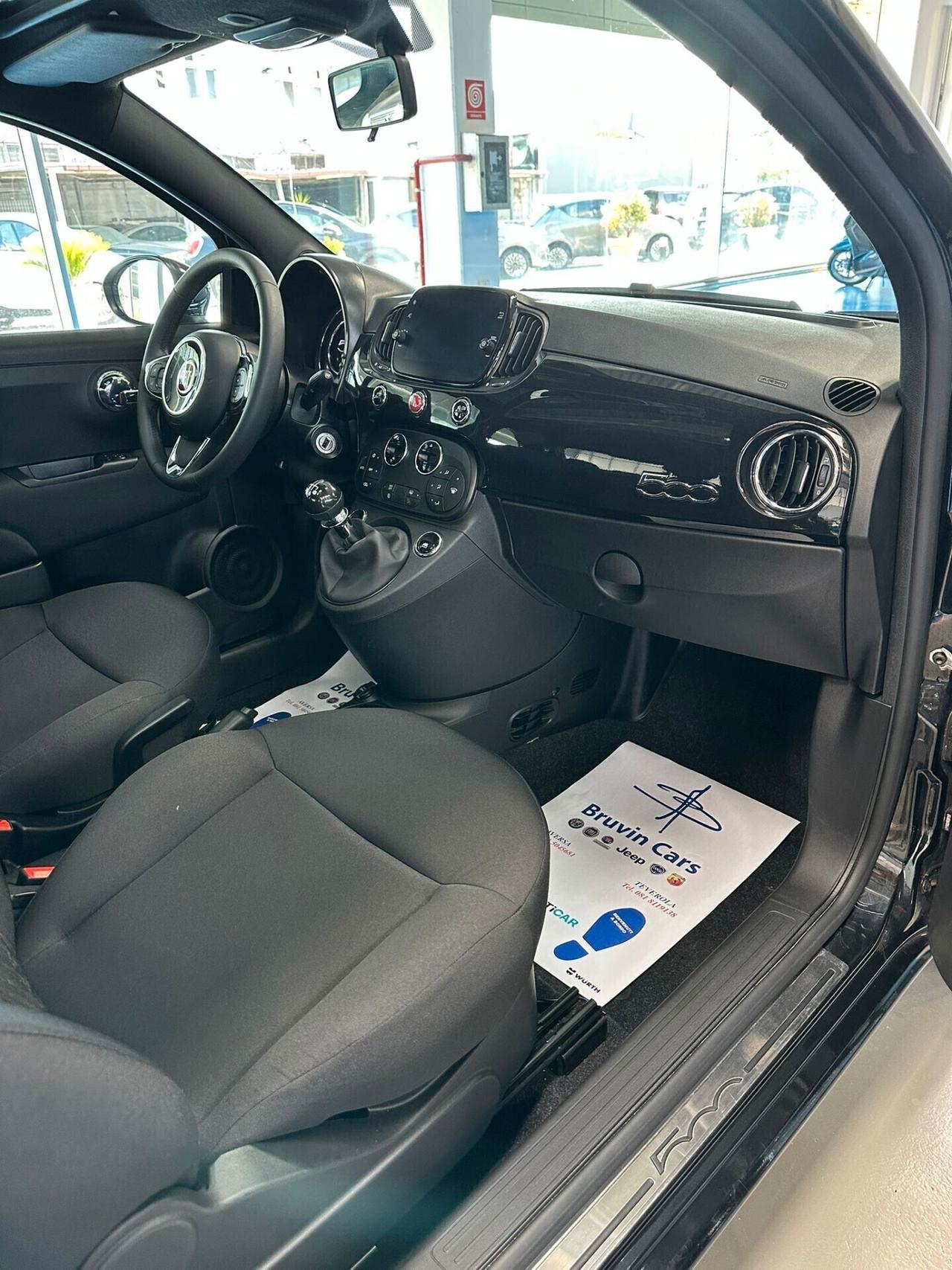 Fiat 500 1.0 hybrid DOLCEVITA 2024 km aziendale