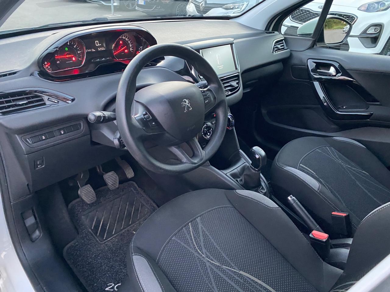 Peugeot 208 1.2 82 Cv 5 porte