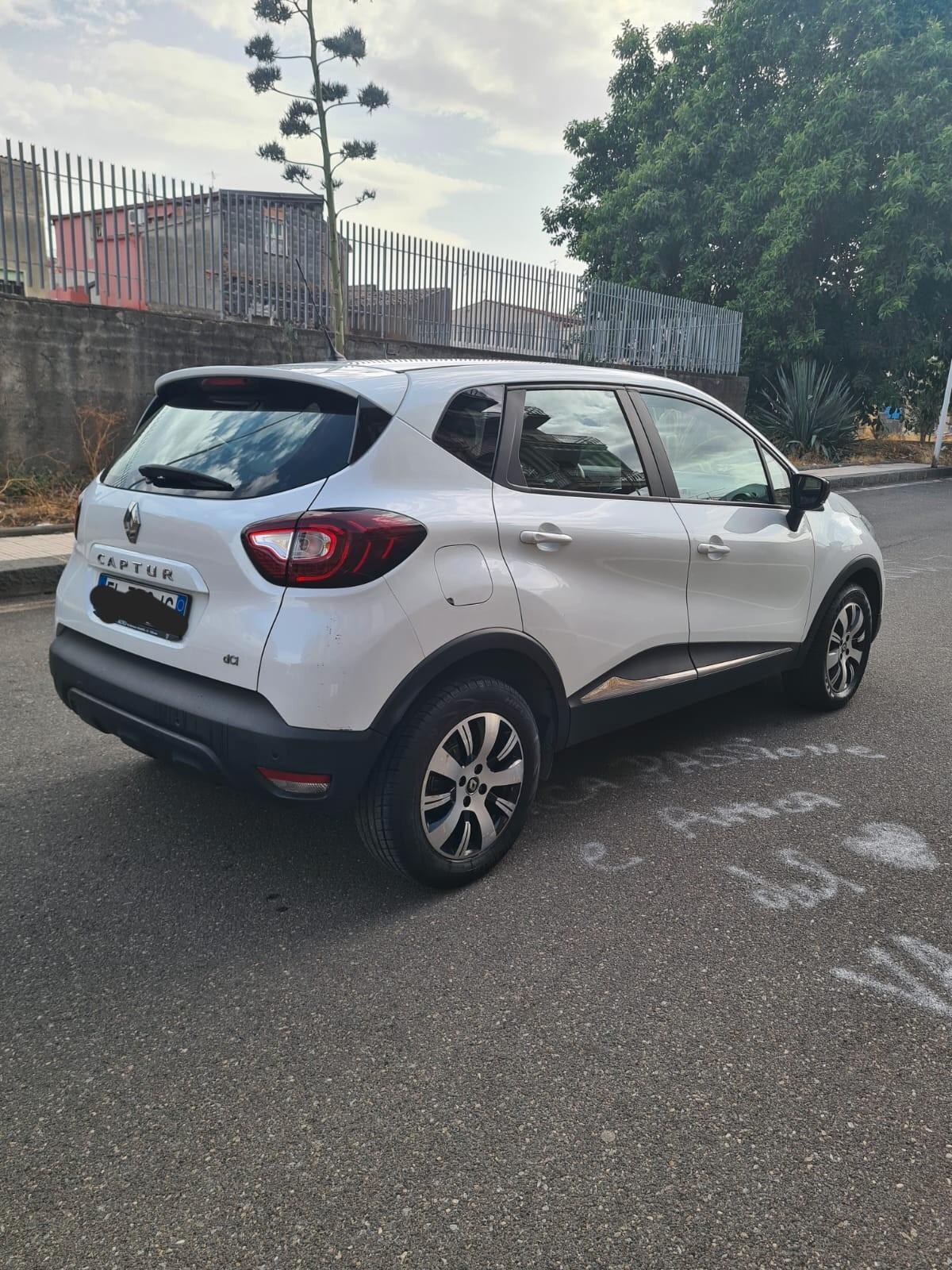 RENAULT CAPTUR 1.5 DIESEL