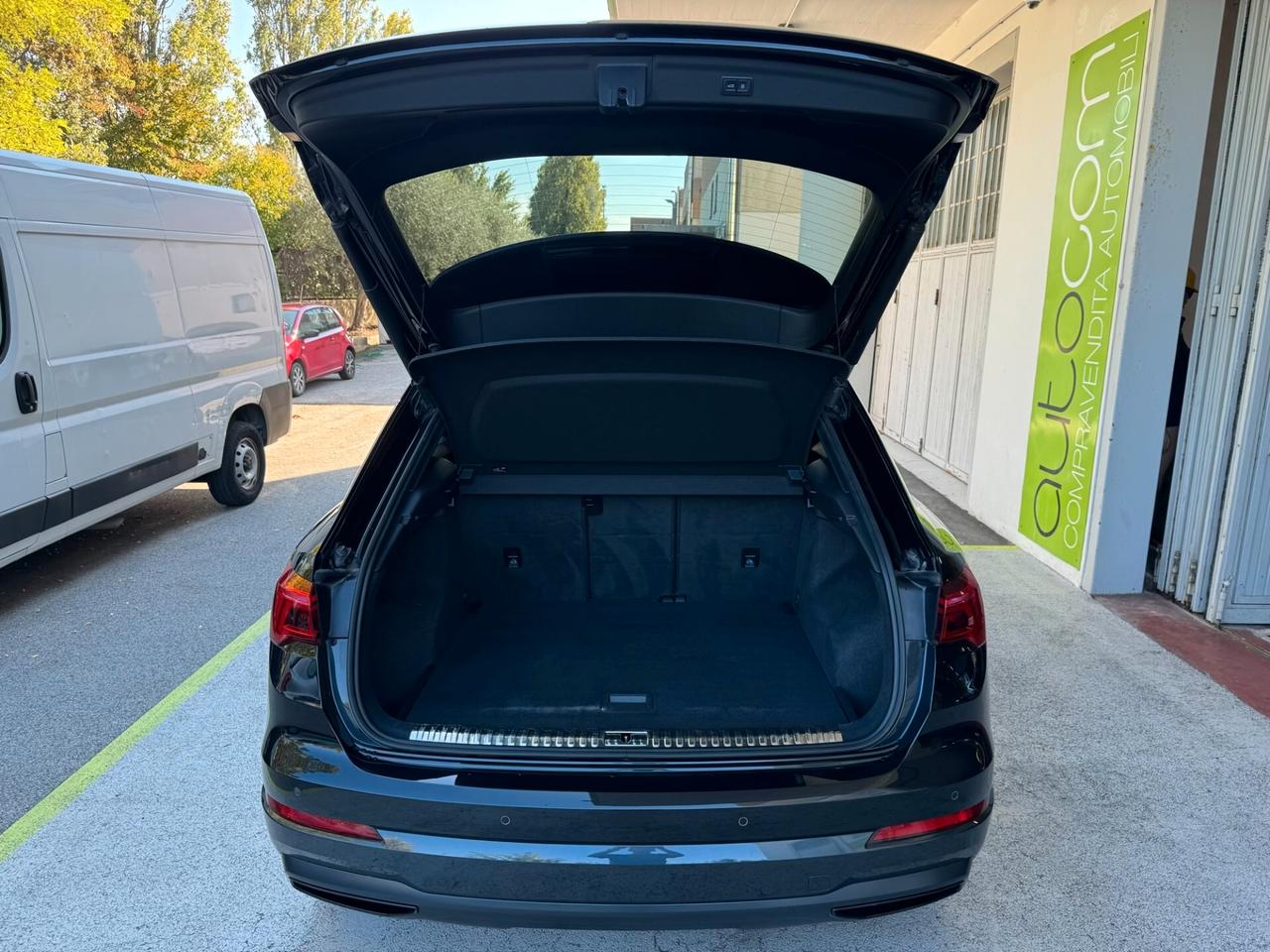 Audi Q3 35 2.0 tdi Sline s-tronic GARANZIA 24 MESI