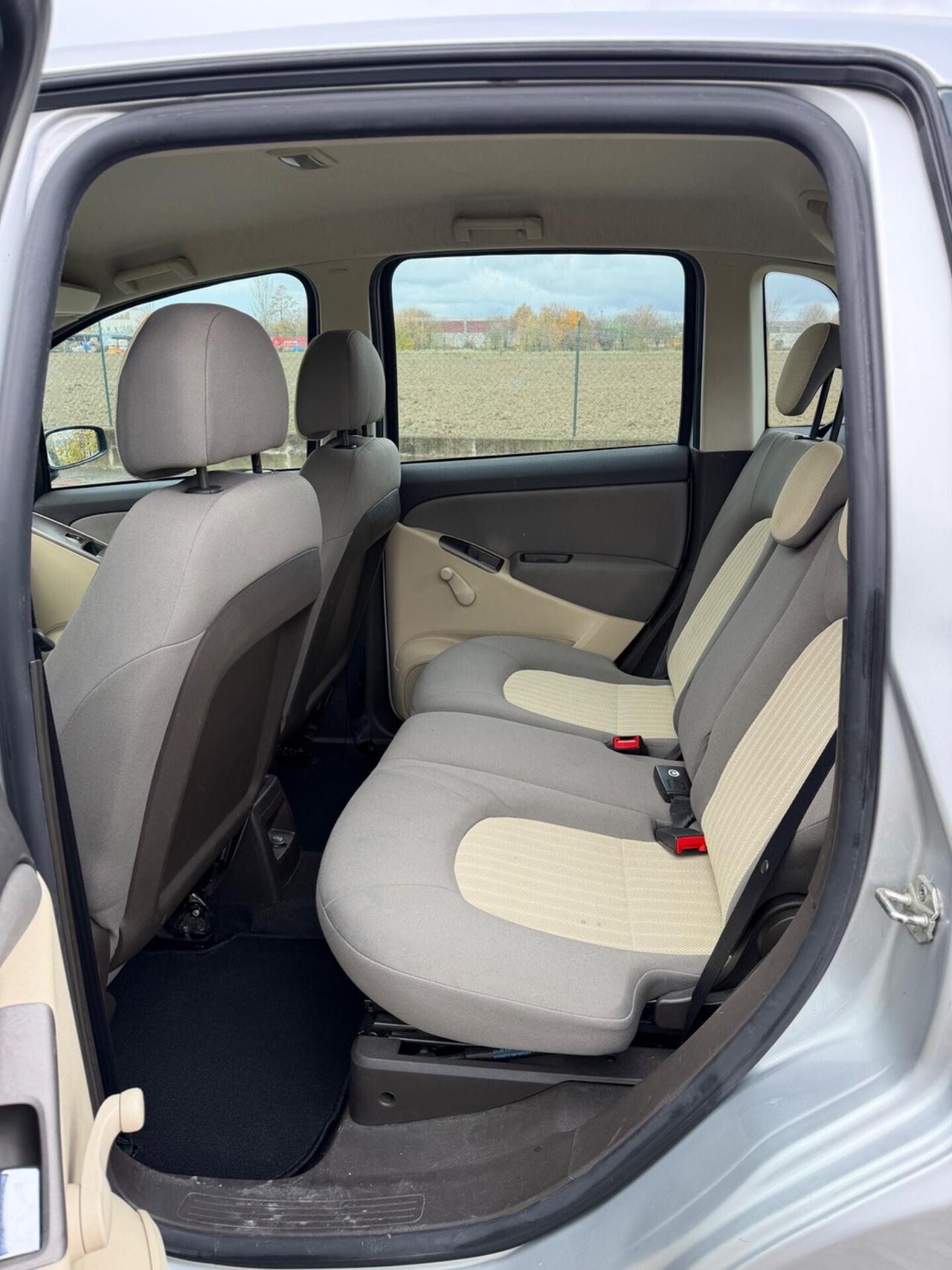 Lancia MUSA 1.4 16V Platino Plus