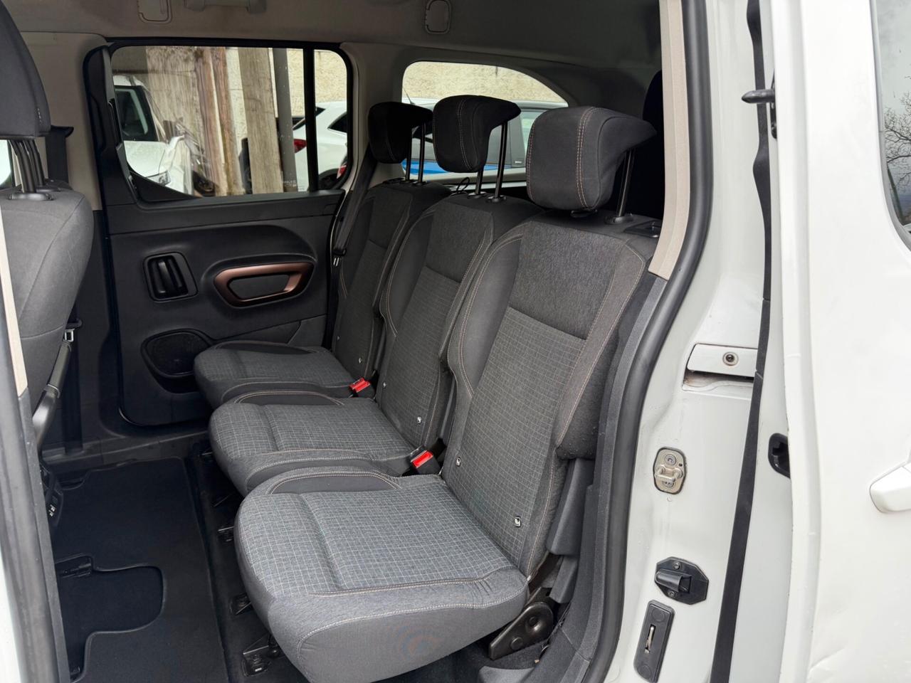 Peugeot Rifter BlueHDi 130 S&S GT Line Long 7 POSTI