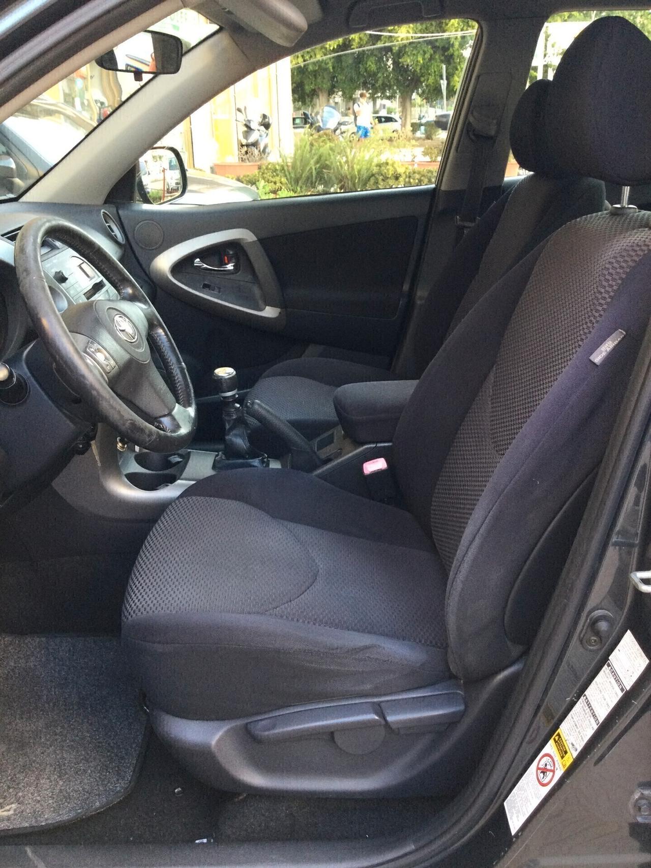 Toyota RAV 4 2.2 D-4D 136 CV Luxury
