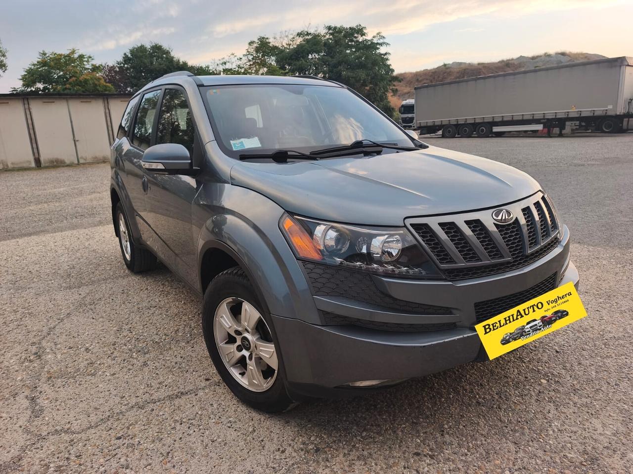 Mahindra XUV500 2015---2.2 Diesel 7 Posti