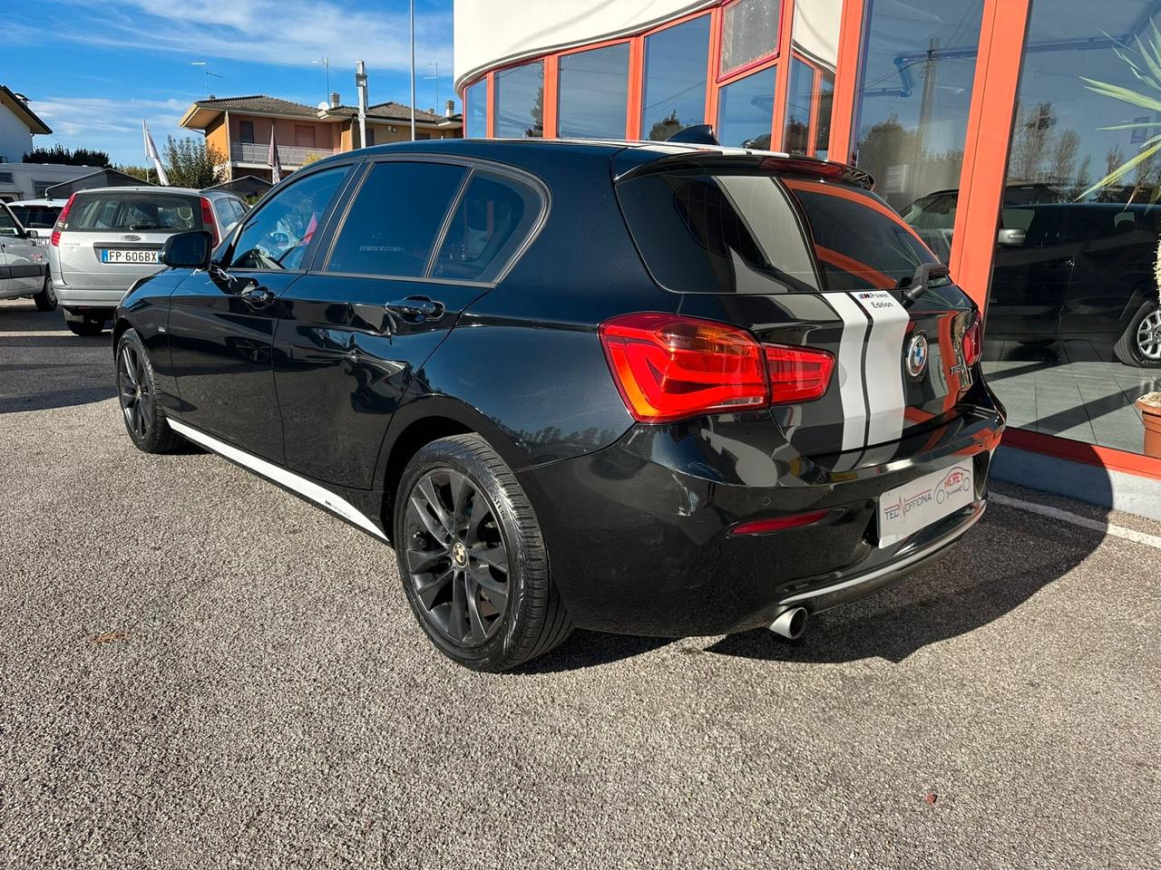 Bmw 116 116d 5p. Urban