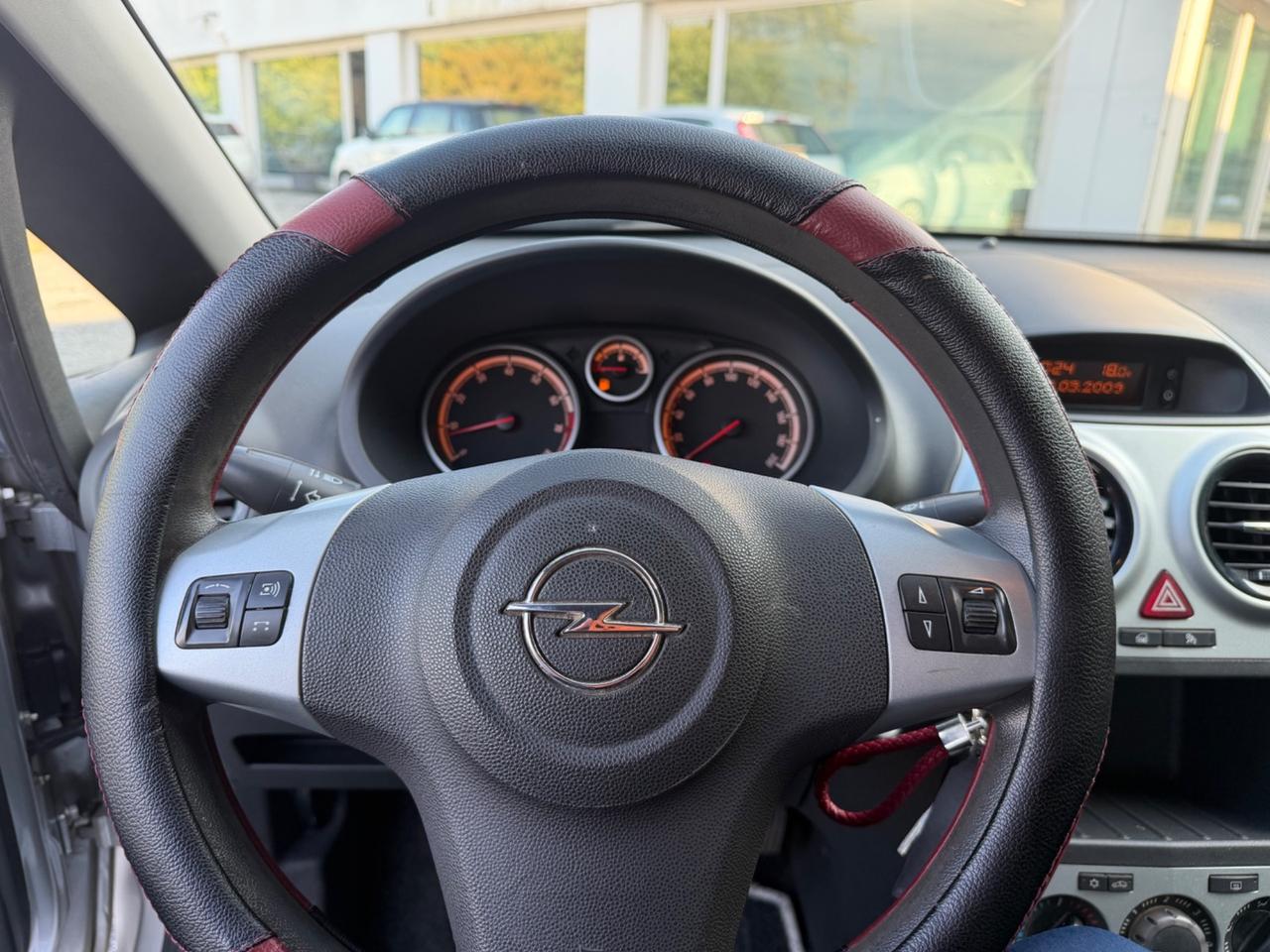 Opel Corsa 1.2 80CV 5 porte GPL-TECH Club