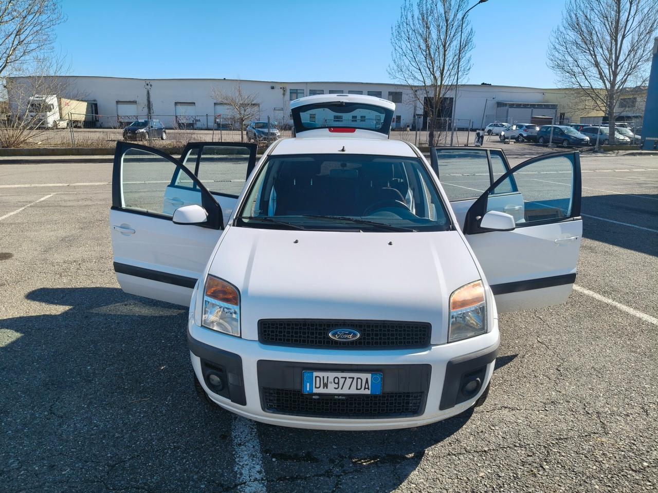 Ford Fusion 1.4 TDCi SOLAMENTE 106.000 km