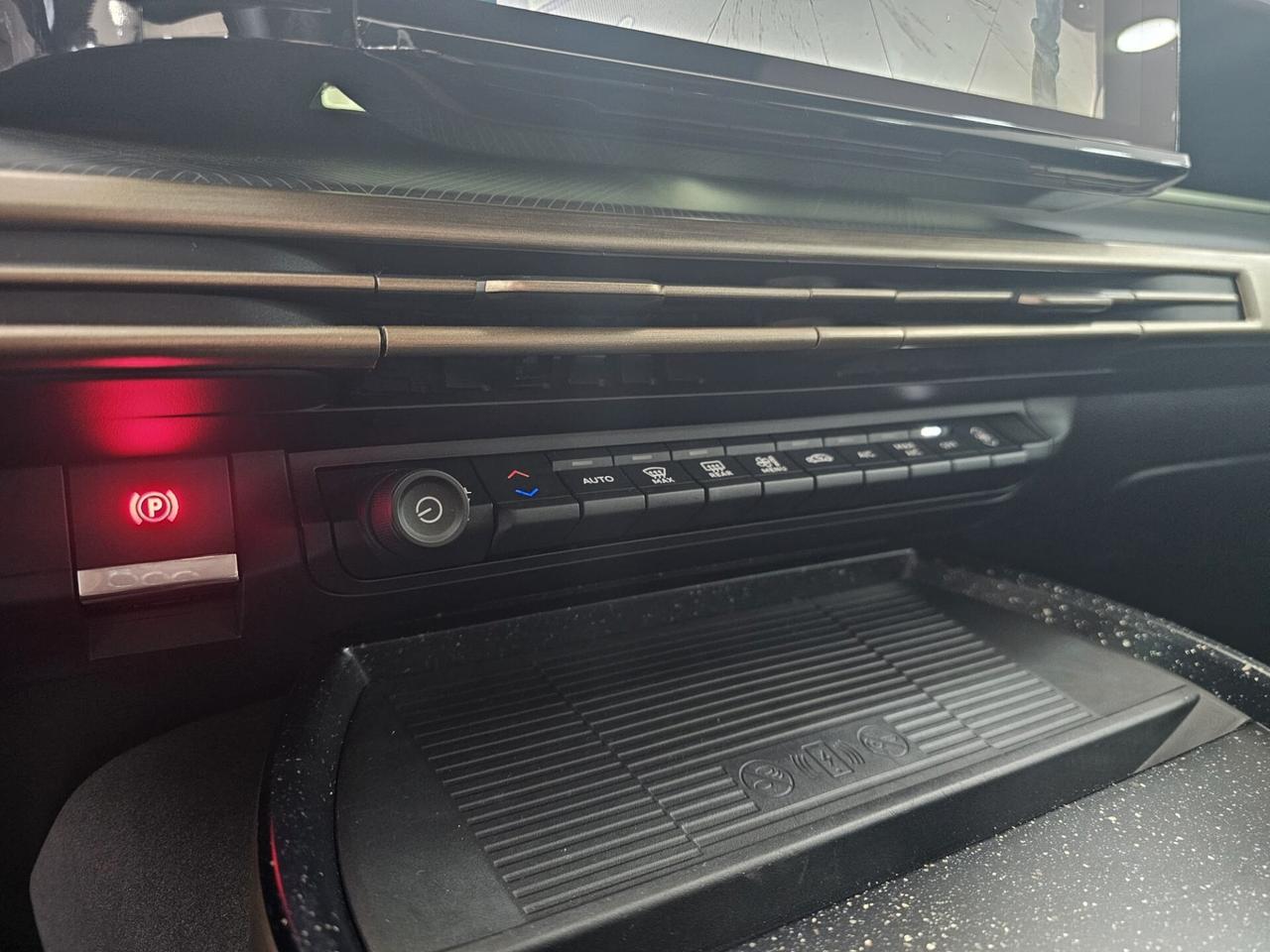 NUOVA LANCIA YPSILON IBRIDA LX 1.2 IBRIDO 81KW (110CV) CAMBIO AUTOMATICO