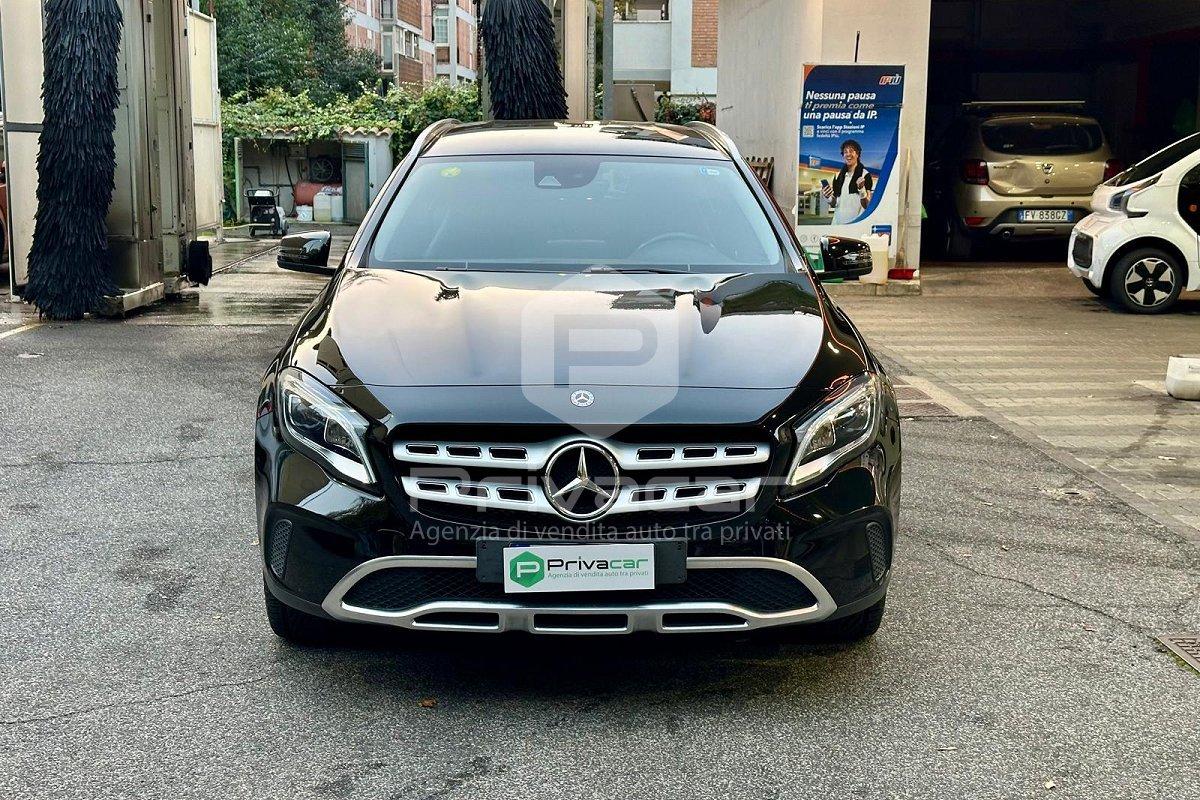 MERCEDES GLA 200 d Automatic Sport