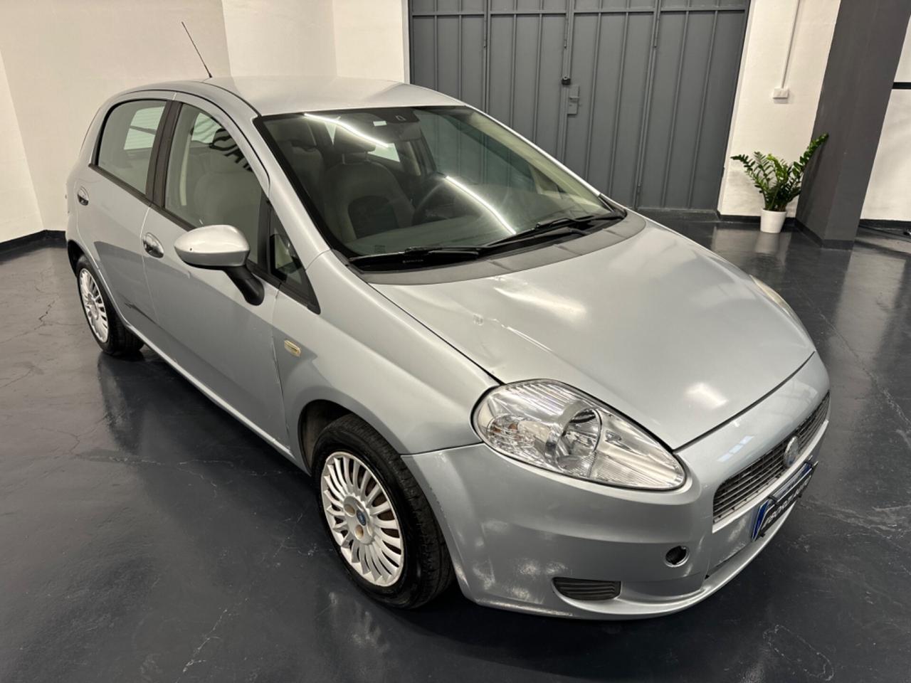 Fiat Grande Punto 1.2 5p DISTRIBUZIONE NUOVA