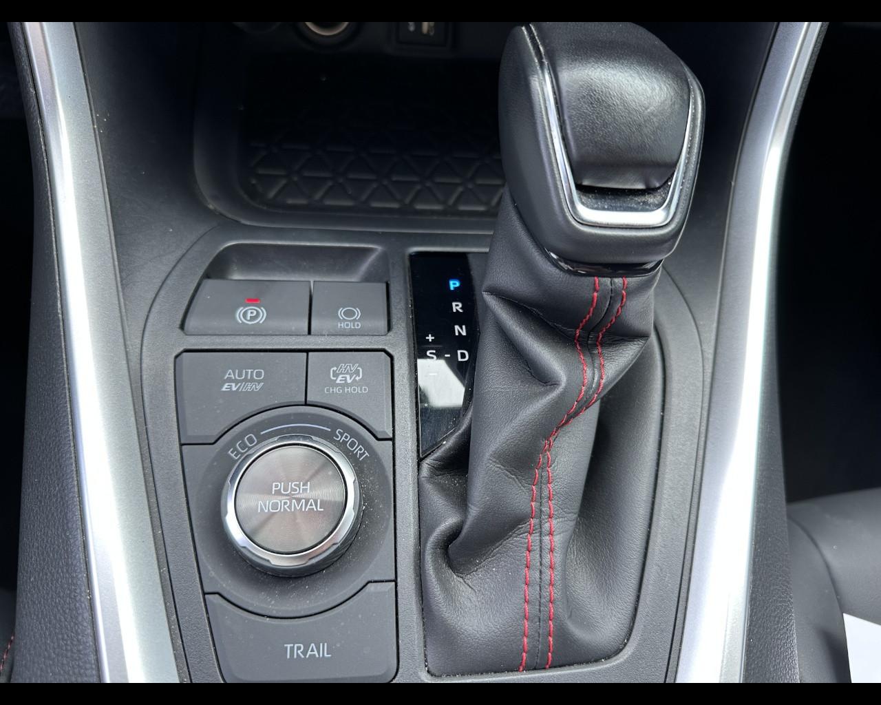 SUZUKI Across - Across 2.5 Plug-in Hybrid E-CVT 4WD Top