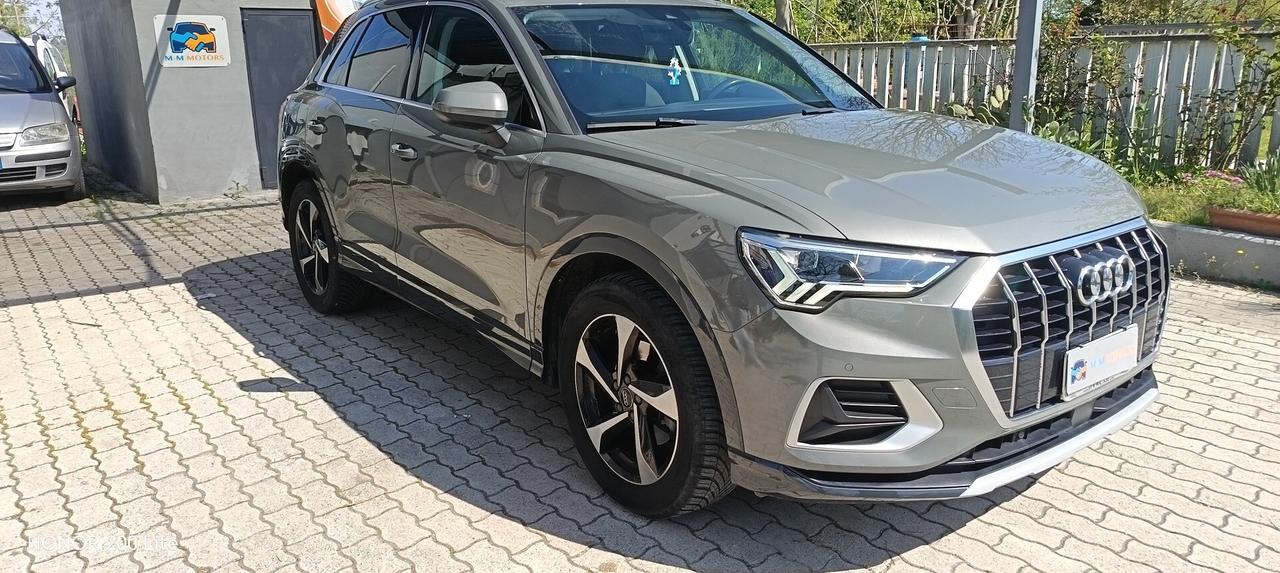 Audi Q3 35 2.0 tdi Business Advanced s-tron ProMMo