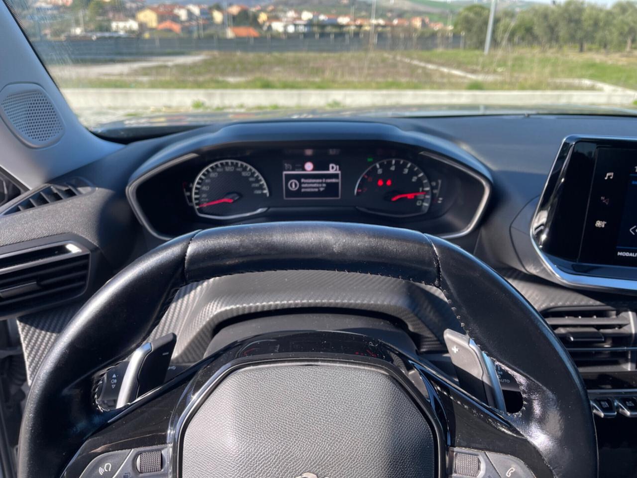 Peugeot 2008 BlueHDi 130 S&S EAT8 Allure