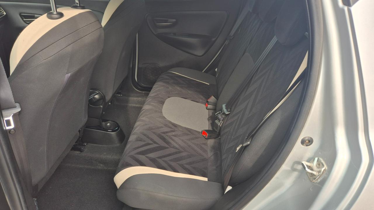 Lancia Ypsilon 1.2 69 CV 5 porte Gold