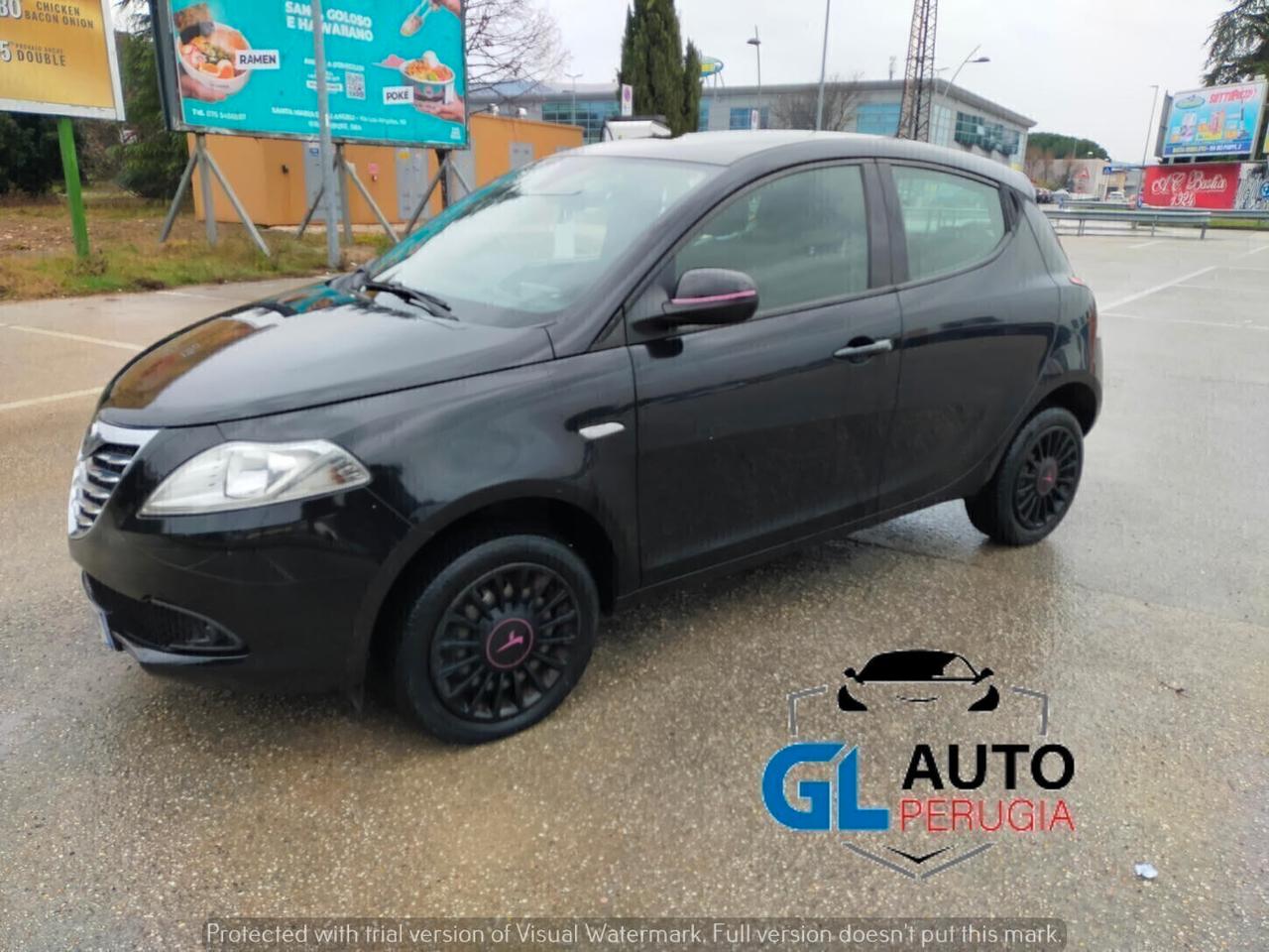 Lancia Ypsilon 0.9 TwinAir 85 CV Metano Elefantino rosa UNICOPROPR.