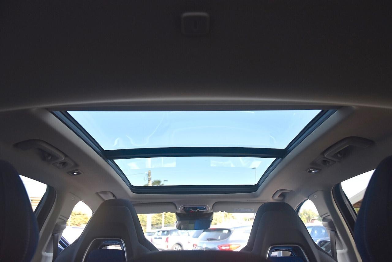 Lynk&co 01 PHEV Auto