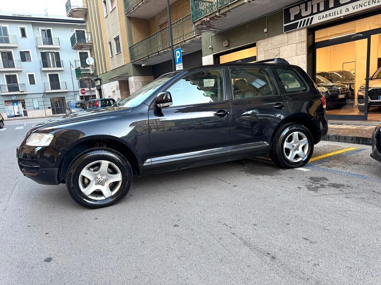 Volkswagen Touareg 2.5 R5 TDI 4x4