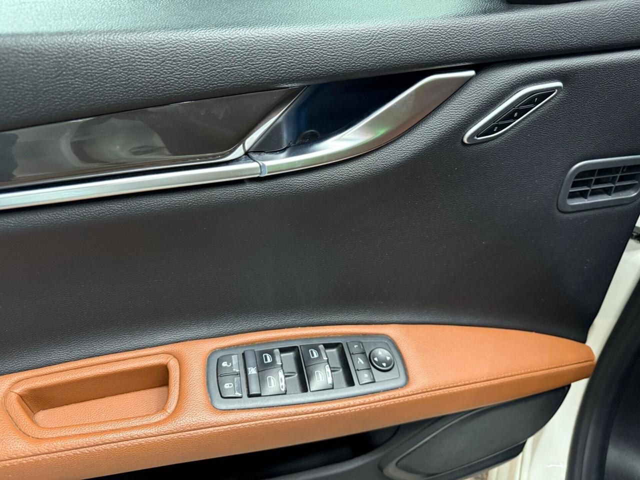 Maserati Ghibli V6 Diesel Gransport