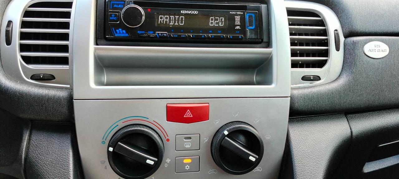 Lancia Ypsilon 1.2 Argento