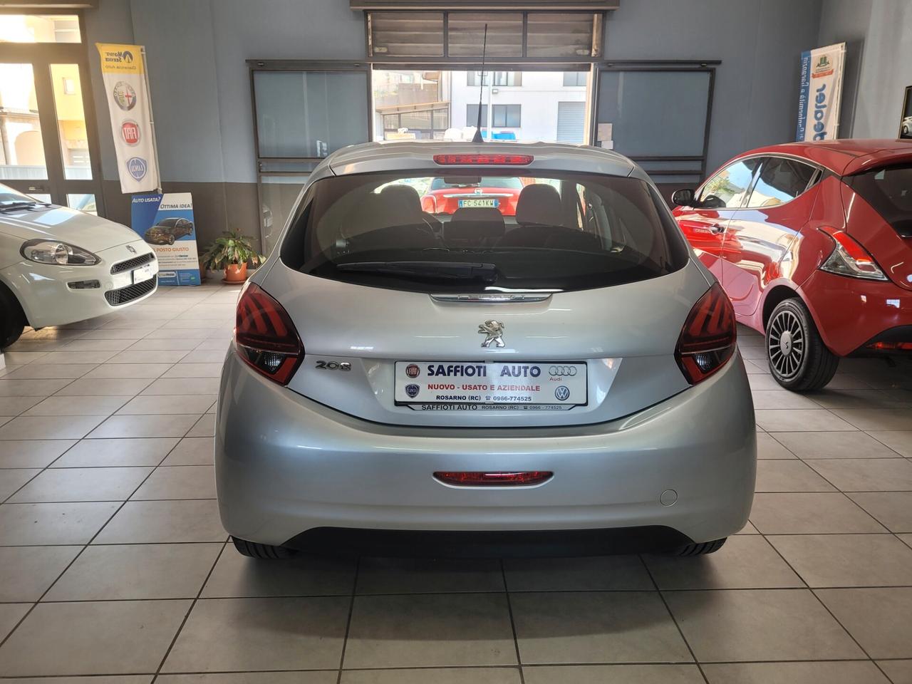 Peugeot 208 BlueHDi 75 5 porte Allure