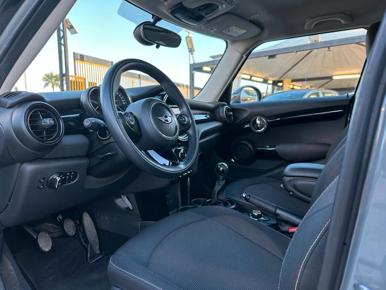 MINI Cooper D 1.5 115 CV 5 porte Business XL