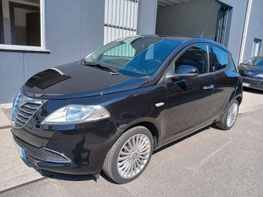 Lancia Ypsilon 1.2 69 CV 5 porte S&S Silver*EURO5*NEOPATENTATI