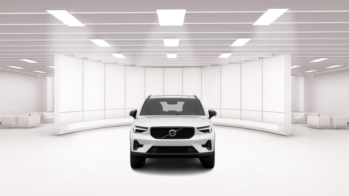 VOLVO Xc40 B3 Mild Hybrid Automatico Ultra Dark N-1
