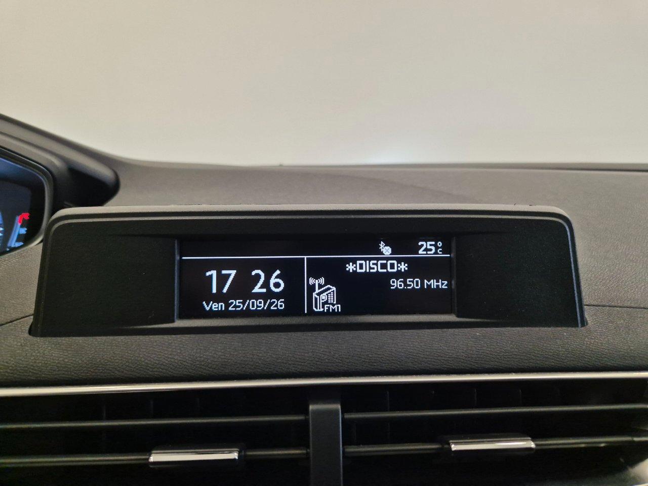 Peugeot 3008 1.6 bluehdi Access 120cv - UNIPROPRIETARIO - NEOPATENTATI - Sens. Park. - Cruise/Lim
