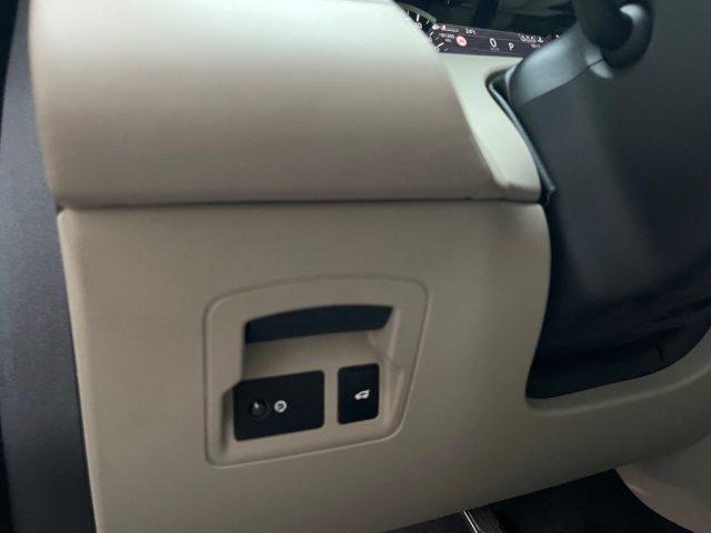 LAND ROVER Range Rover Velar 3.0D I6 4DW 300CV R-DYNAMIC HSE GANCIO TRAINO ELET