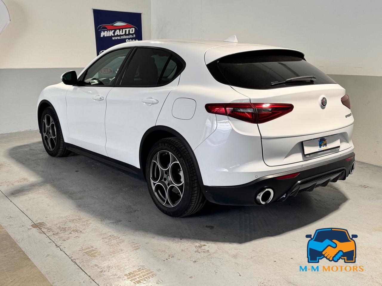 Alfa Romeo Stelvio 2.2 t Sport Tech rwd 160cv auto TAGLIANDI UFF