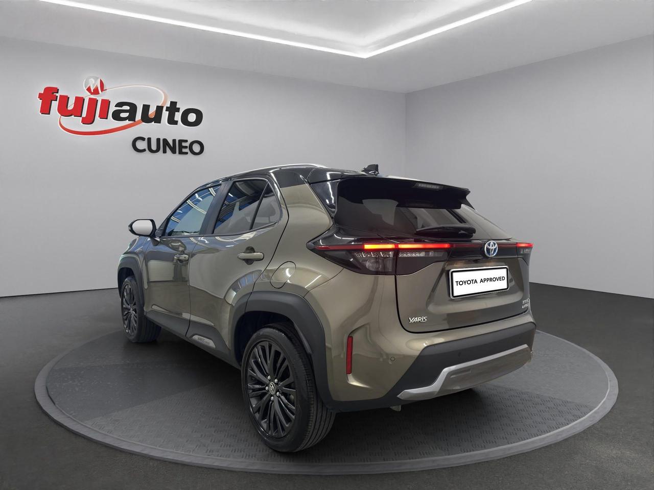 Toyota Yaris Cross 1.5h Adventure awd-i 116cv e-c