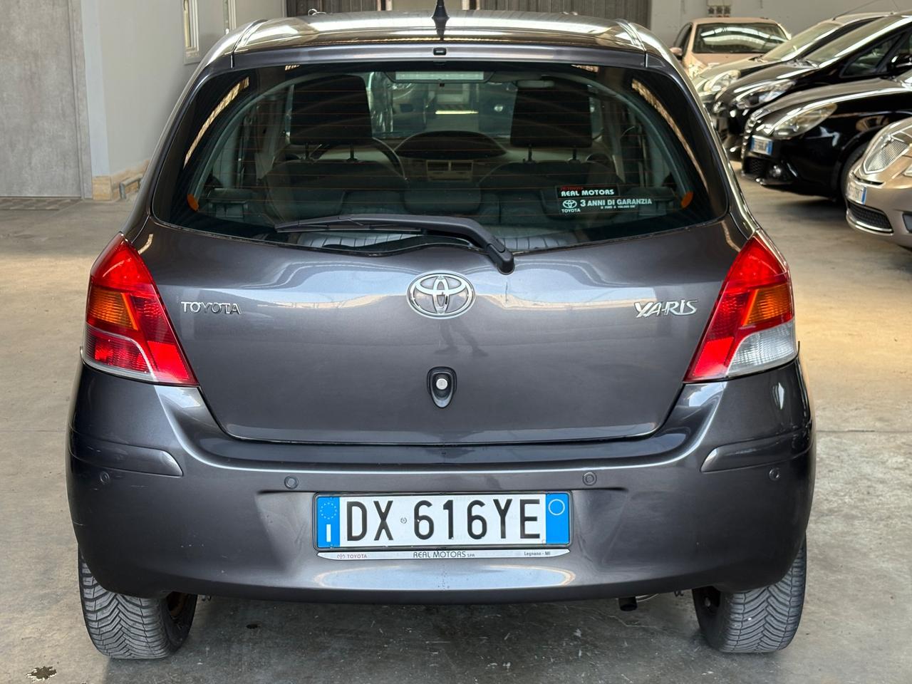 Toyota Yaris 1.0 5 porte Sol