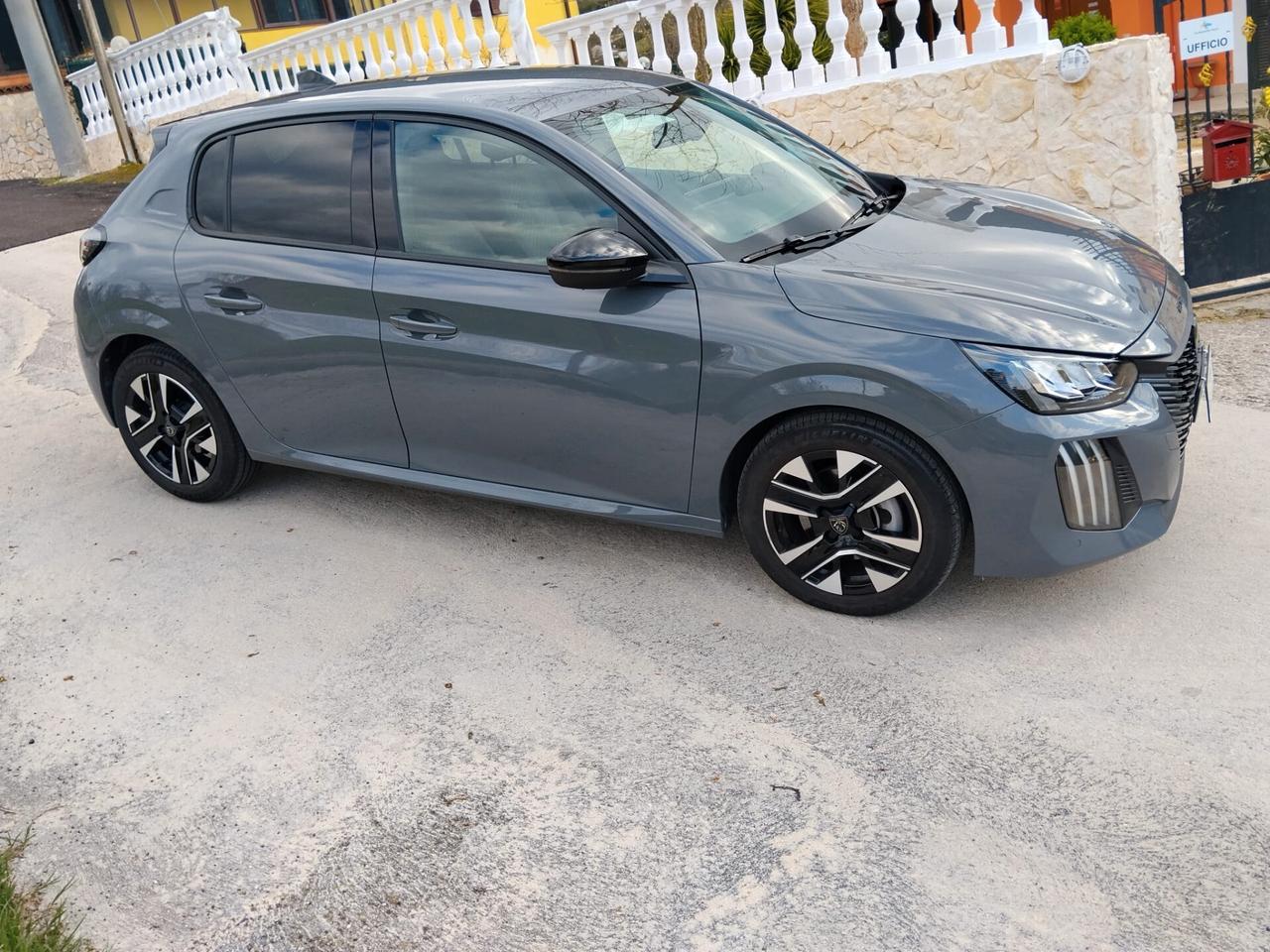 Peugeot 208 PureTech 100 Stop&Start 5 porte Allure