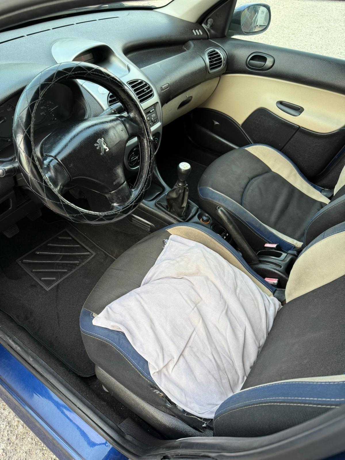 Peugeot 206 1.1 -NEOPATENTATI