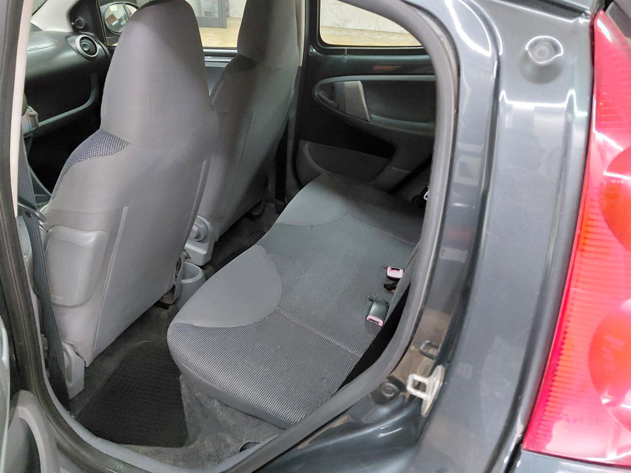 Peugeot 107 1.0 68CV 5p. Cambio automatico