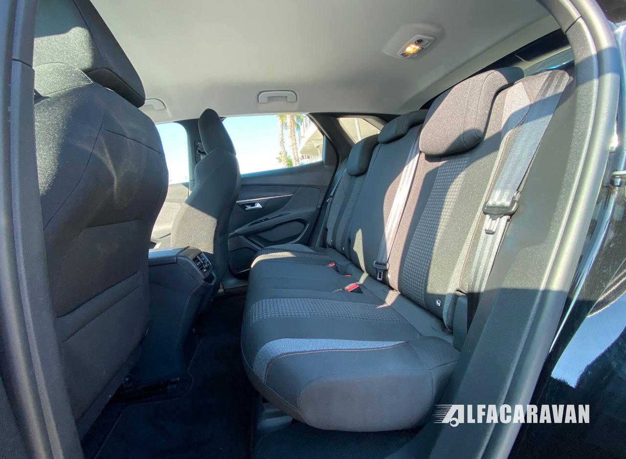 Peugeot 3008 1.5 bluehdi Active Pack