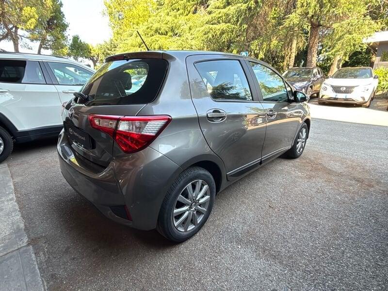 Toyota Yaris 1.0 Lounge
