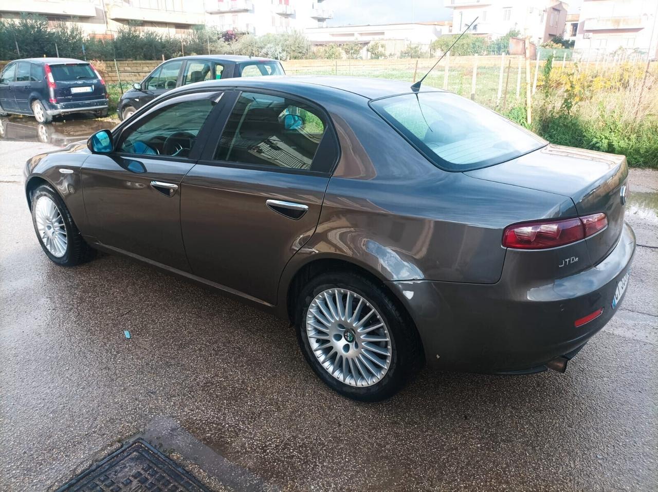 Alfa Romeo 159 1.9 JTDm Distinctive