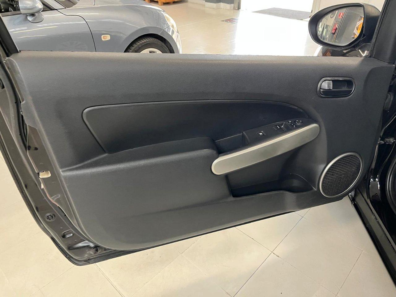 Mazda 2 3 Porte 2 3p 1.3 Play 75cv