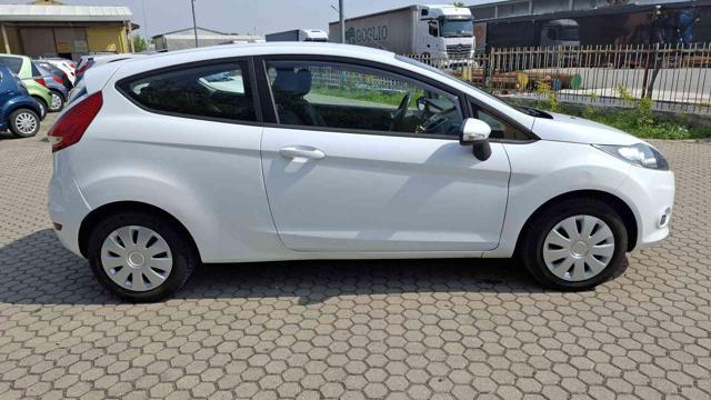 FORD Fiesta 1.6 TDCi ADATTA NEOPATENTATI