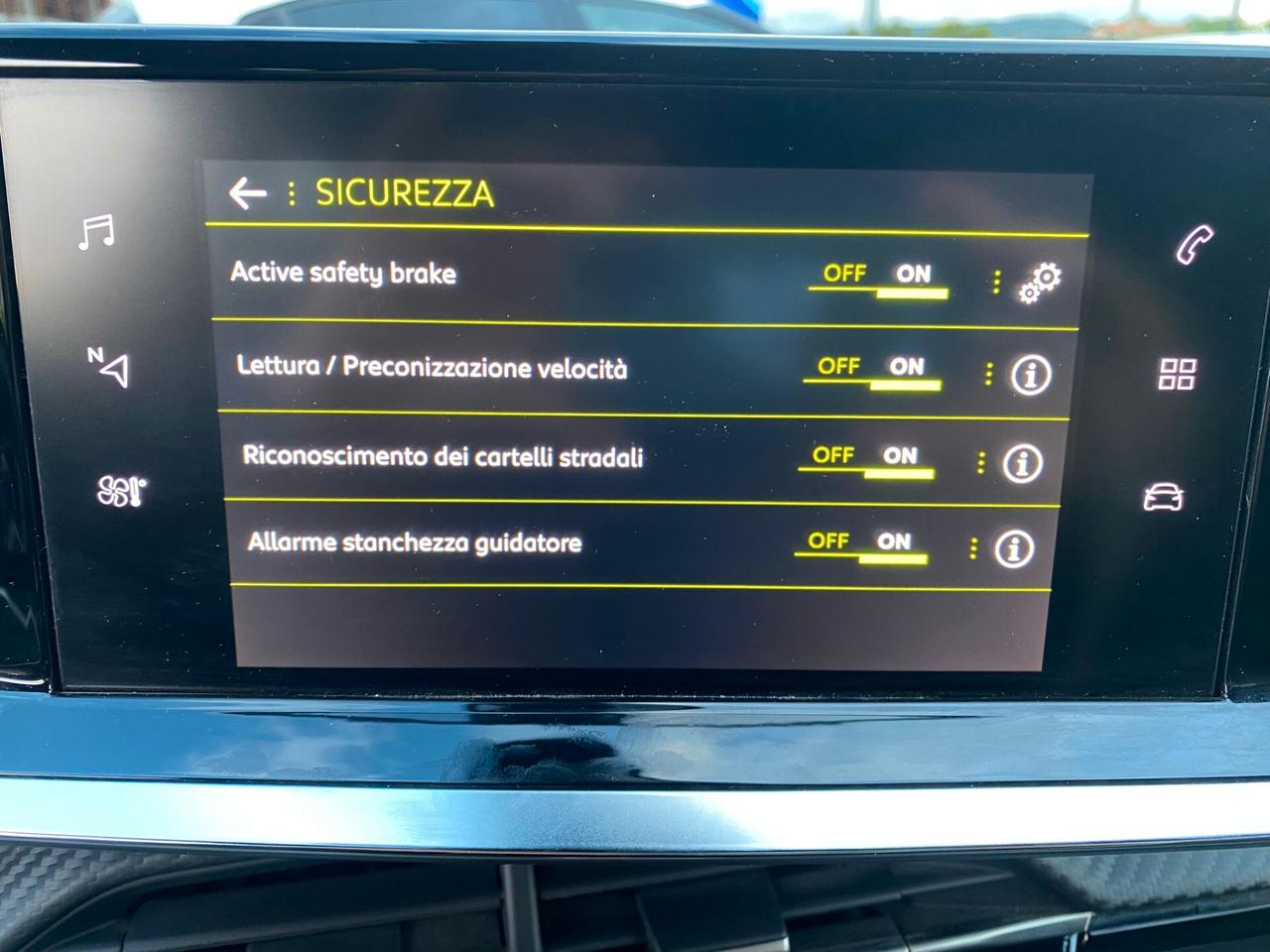 Peugeot 2008 BlueHDi 130 S&S EAT8 Allure ''Cambio Automatico''