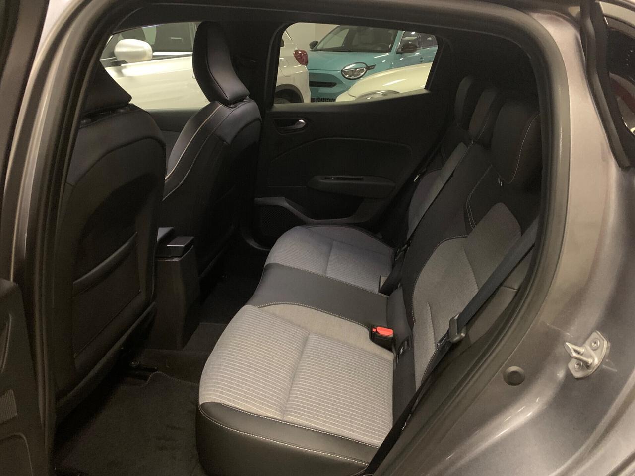 RENAULT CLIO TCE 90 CV 5 PORTE TECHNO