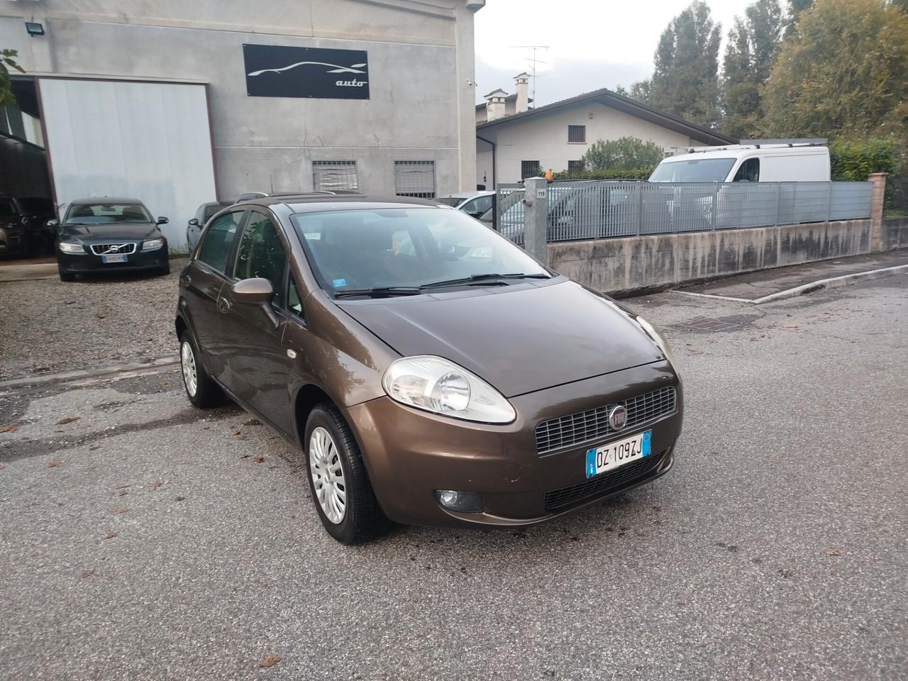 Fiat Grande Punto Grande Punto 1.4 benzina 5 porte ok neopatentati