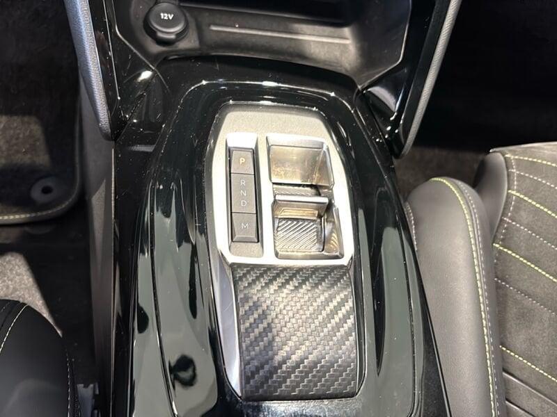 Peugeot 208 GT Hybrid 136 e-DCS6 auto