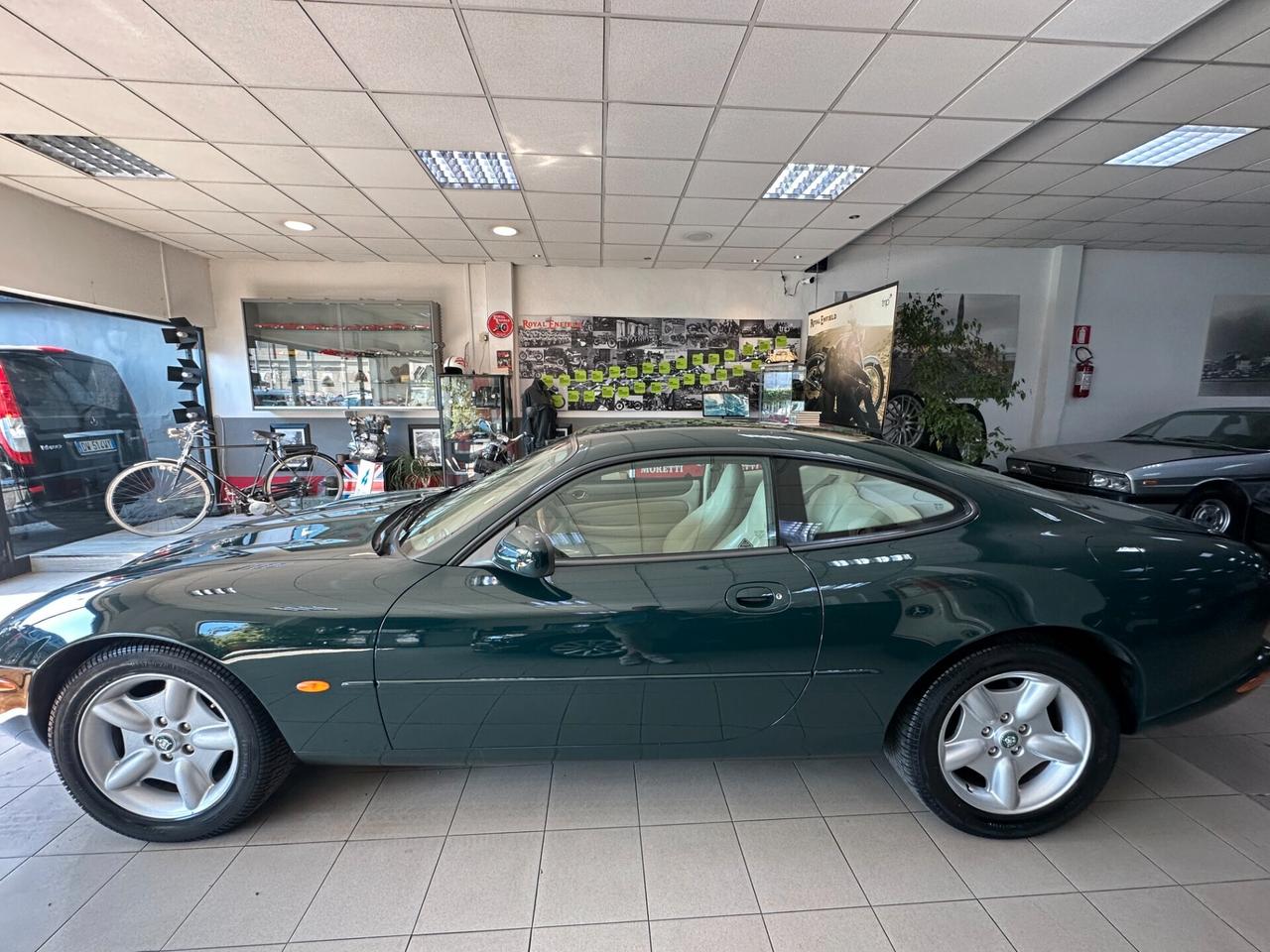 JAGUAR XK8 COUPE' UNICOPROP. PARI AL NUOVO ISCRITTO ASI