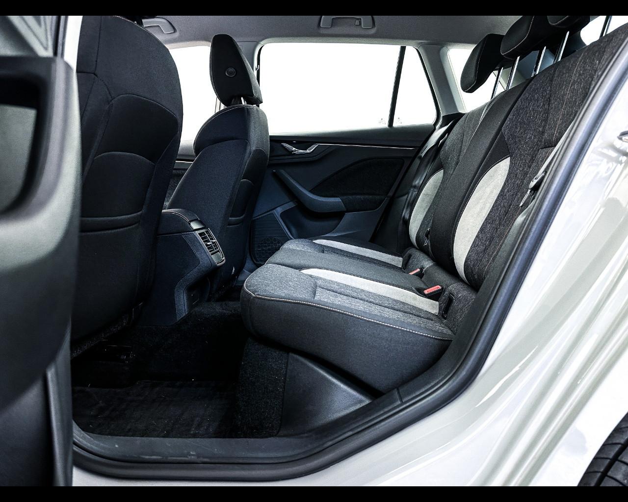 SKODA Kamiq - Kamiq 1.0 TSI 115 CV DSG Style